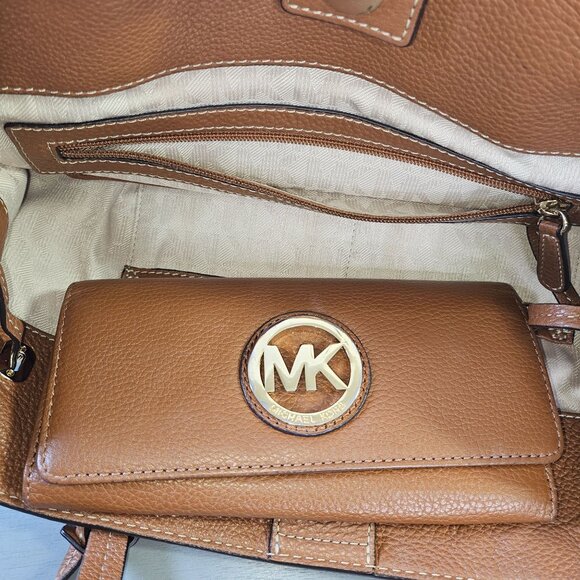 Michael Kors Brown & Beige Signature Canvas Leather Tote Bag With Wallet - Picture 8 of 15